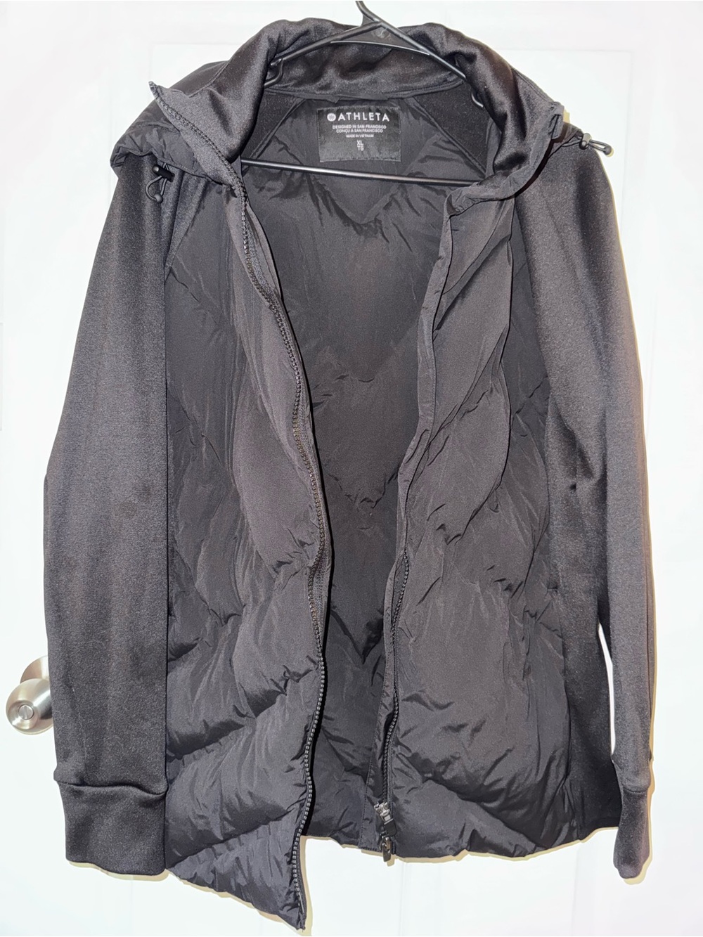 Athleta Black Hooded Quilted Puffer Jacket